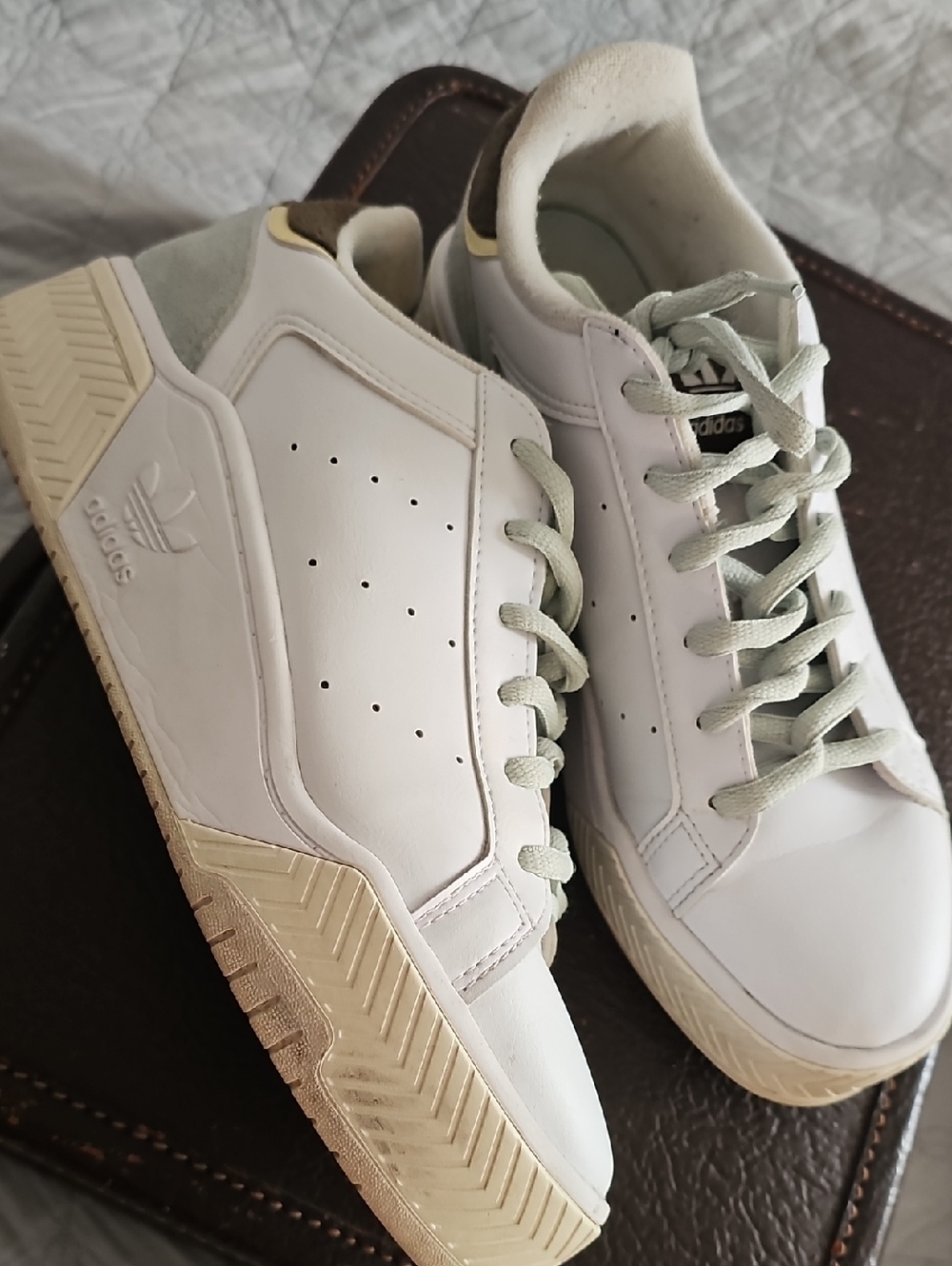 ADIDAS White Yellow and Green Casual Sneakers 8.5